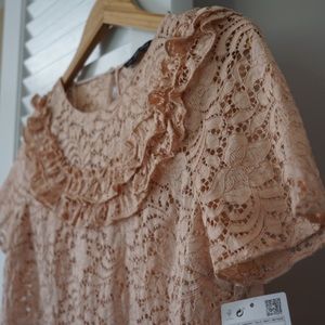 NWT ZARA Blush Ruffle Lace Top 🎀 Size Medium